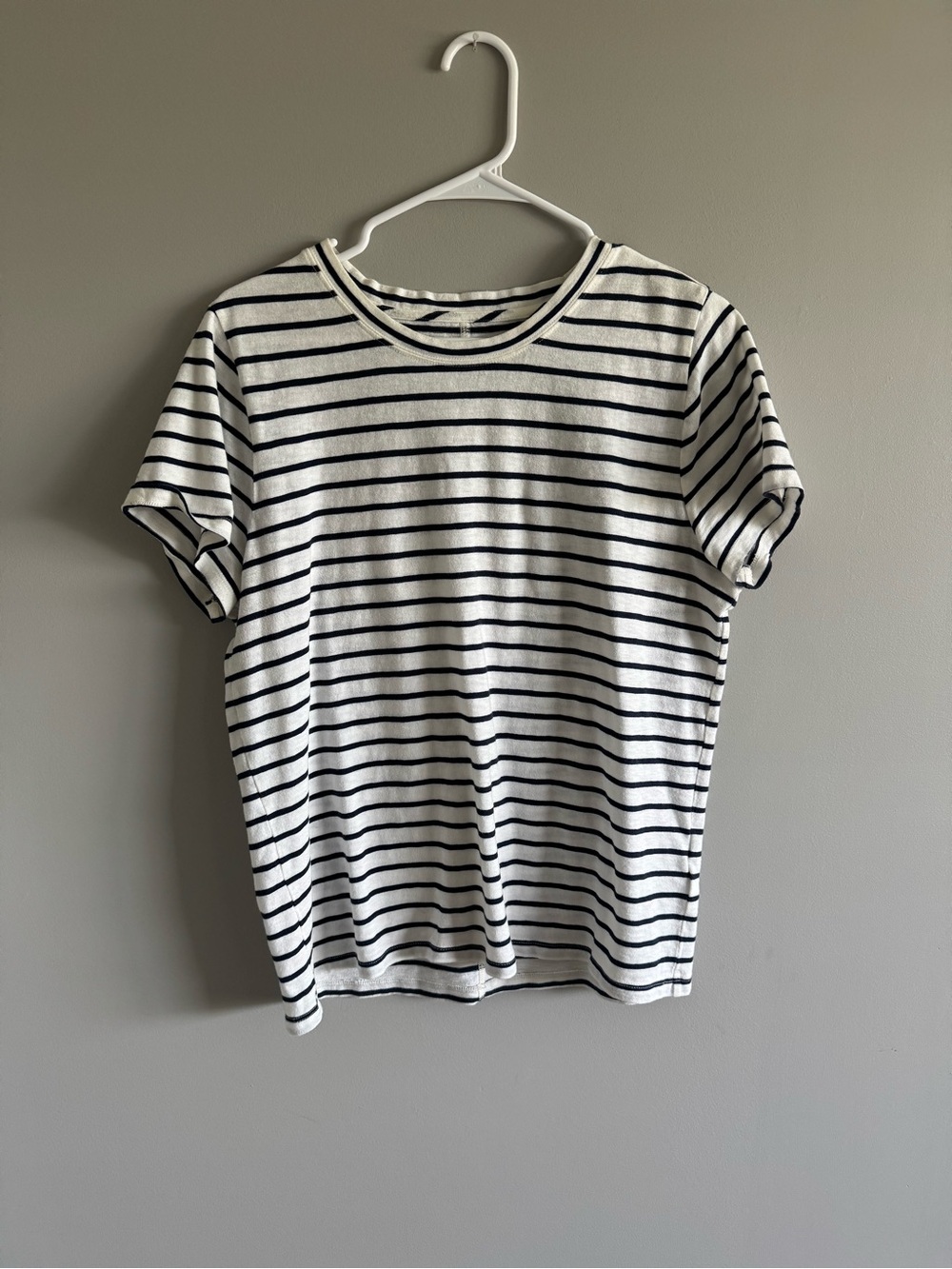 J Crew Girlfriend Tee